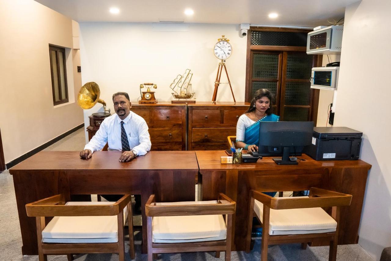 Palais De Pondichery Екстериор снимка